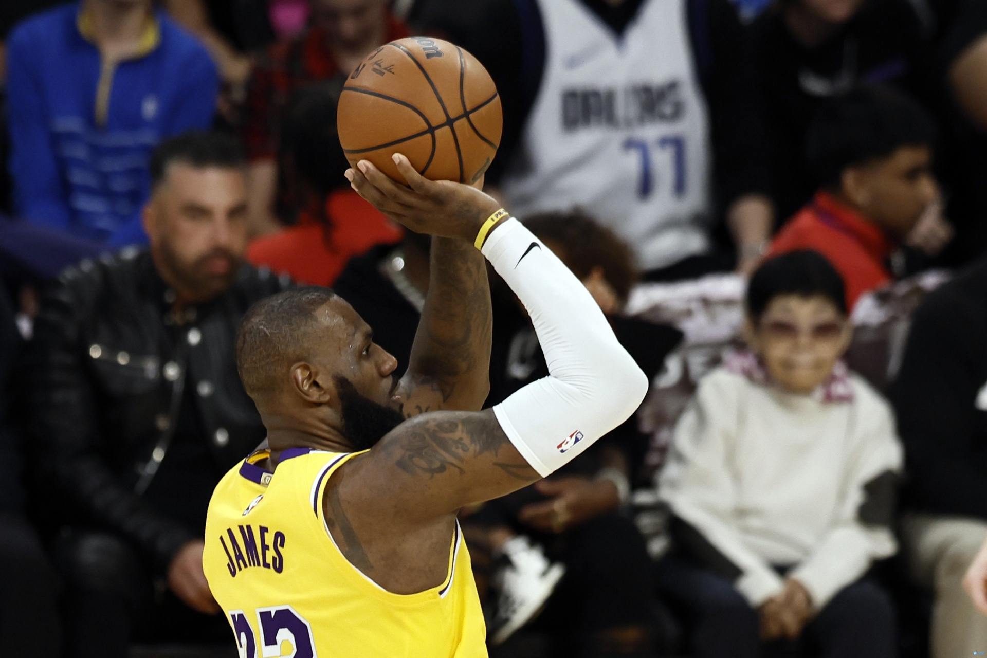 爱游戏登录入口马赛迎NBA常规赛关键赛，加时末段战术微调，压力陡增，球队文化再被提及的简单介绍