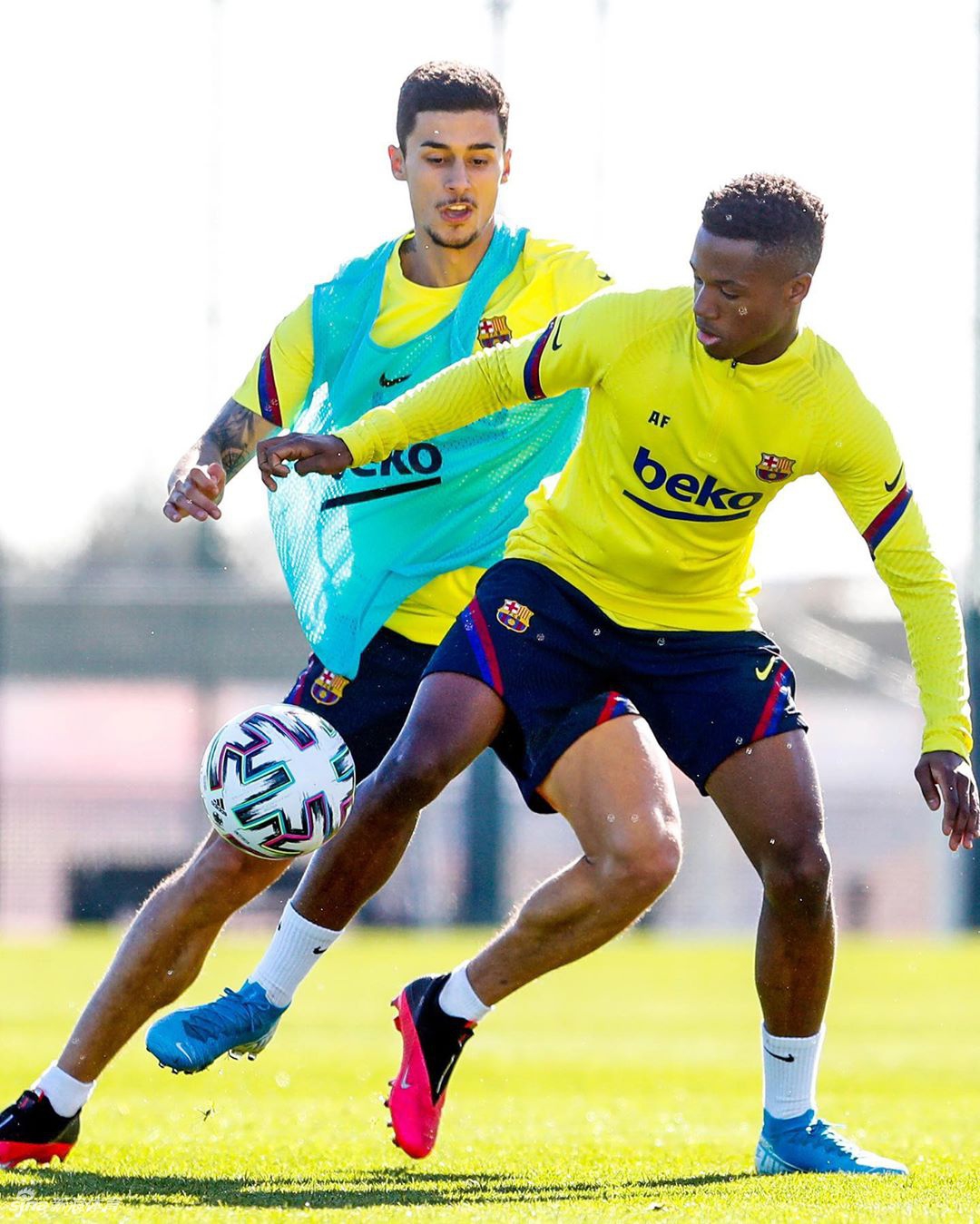 AYX官方平台关于窗口期费城76人备战国王杯，刷新队史纪录细节曝光，话题不断，更衣室氛围转暖的信息