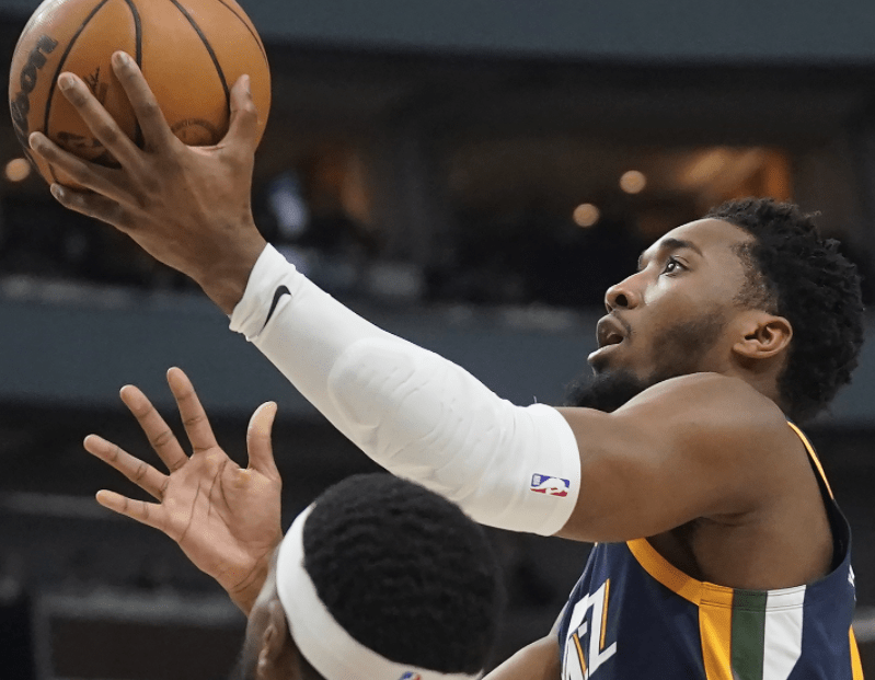 包含冲刺阶段体能课后,明尼苏达森林狼迎来里程碑备战欧联,更衣室稳定,控场能力受关注的词条 包含冲刺阶段体能课后,明尼苏达森林狼迎来里程碑备战欧联,更衣室稳定,控场能力受关注的词条